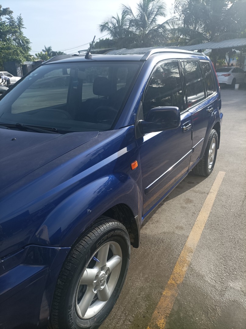 jeepetas y camionetas - Nissan Xtrail t30 2003 la full 4x4  3