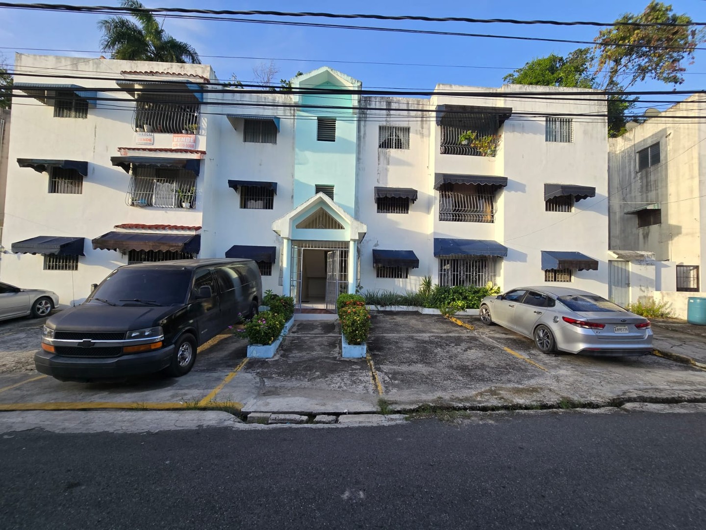 apartamentos - VENTA de Apartamento en Los Pinos del Paraiso del Caribe, Bayona