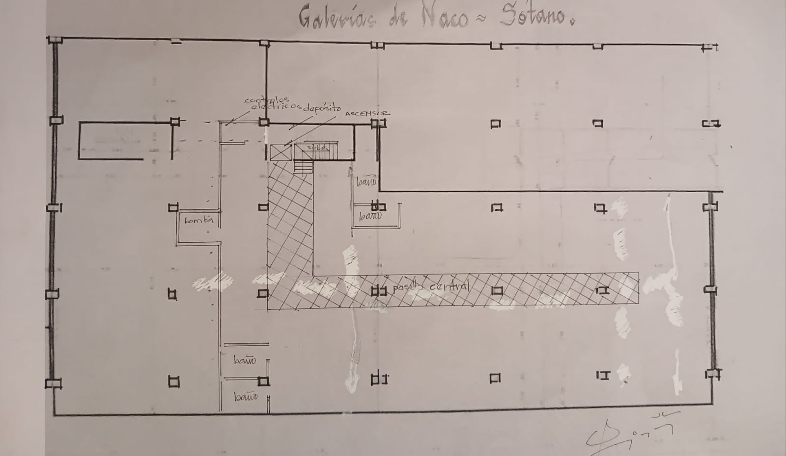 oficinas y locales comerciales - Local en Sotano en Plaza Galerias de Naco de 810m2 con 16 parqueos asignados  8