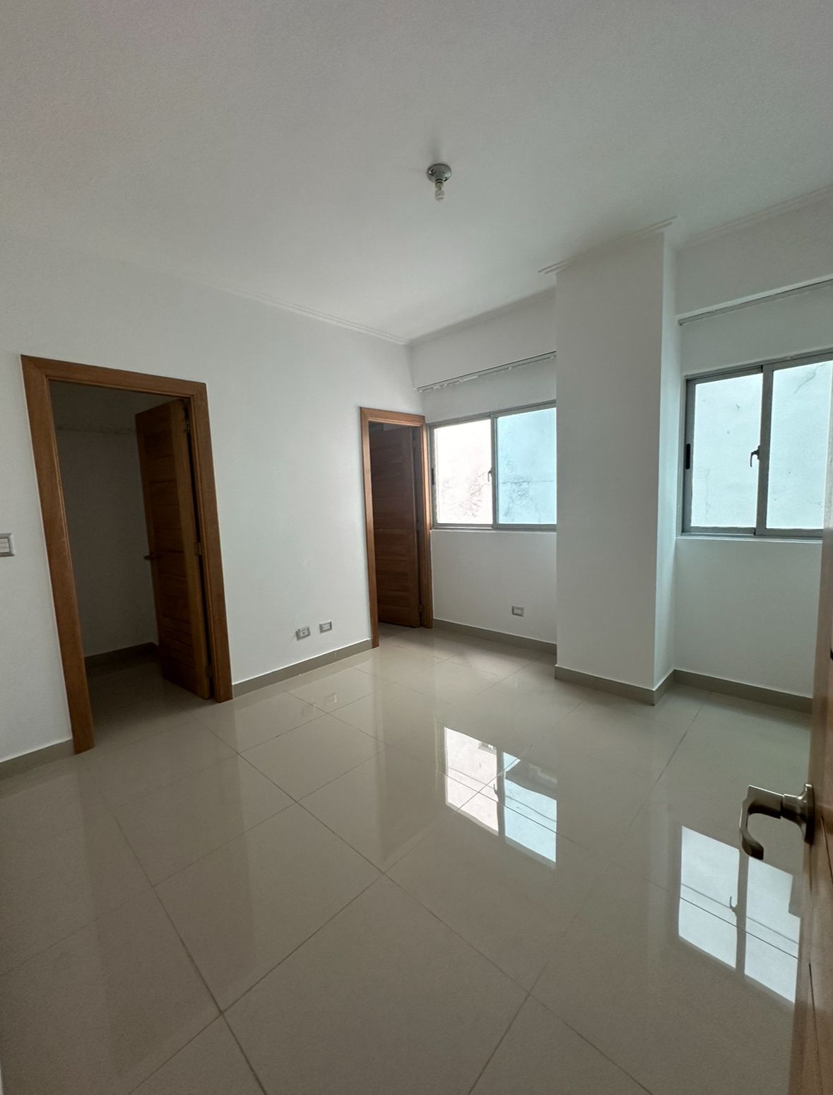 apartamentos - Apartamento en alquiler Evaristo Morales de 3 hab. 4