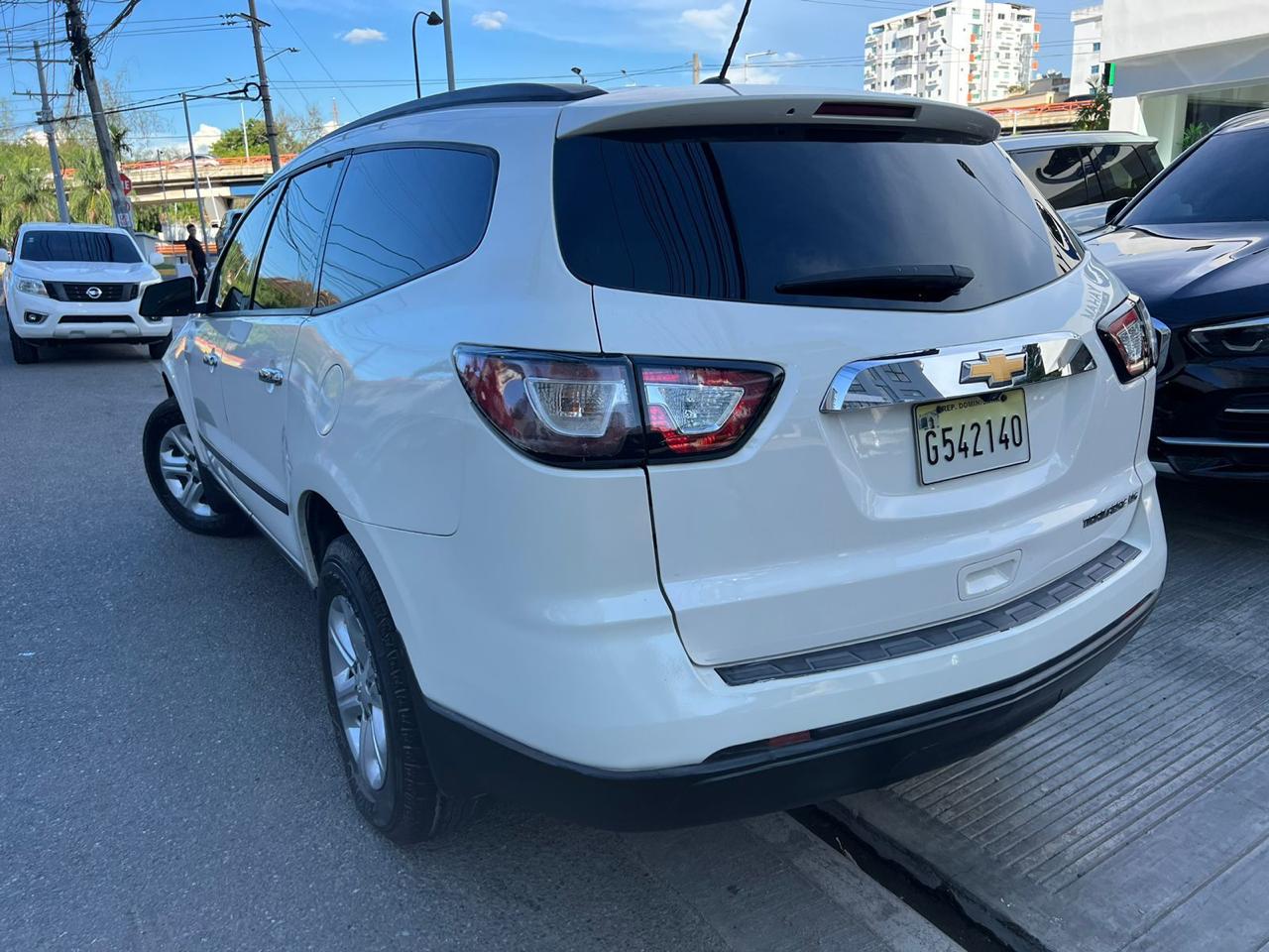 jeepetas y camionetas - Chevrolet Traverse LS 2015 2