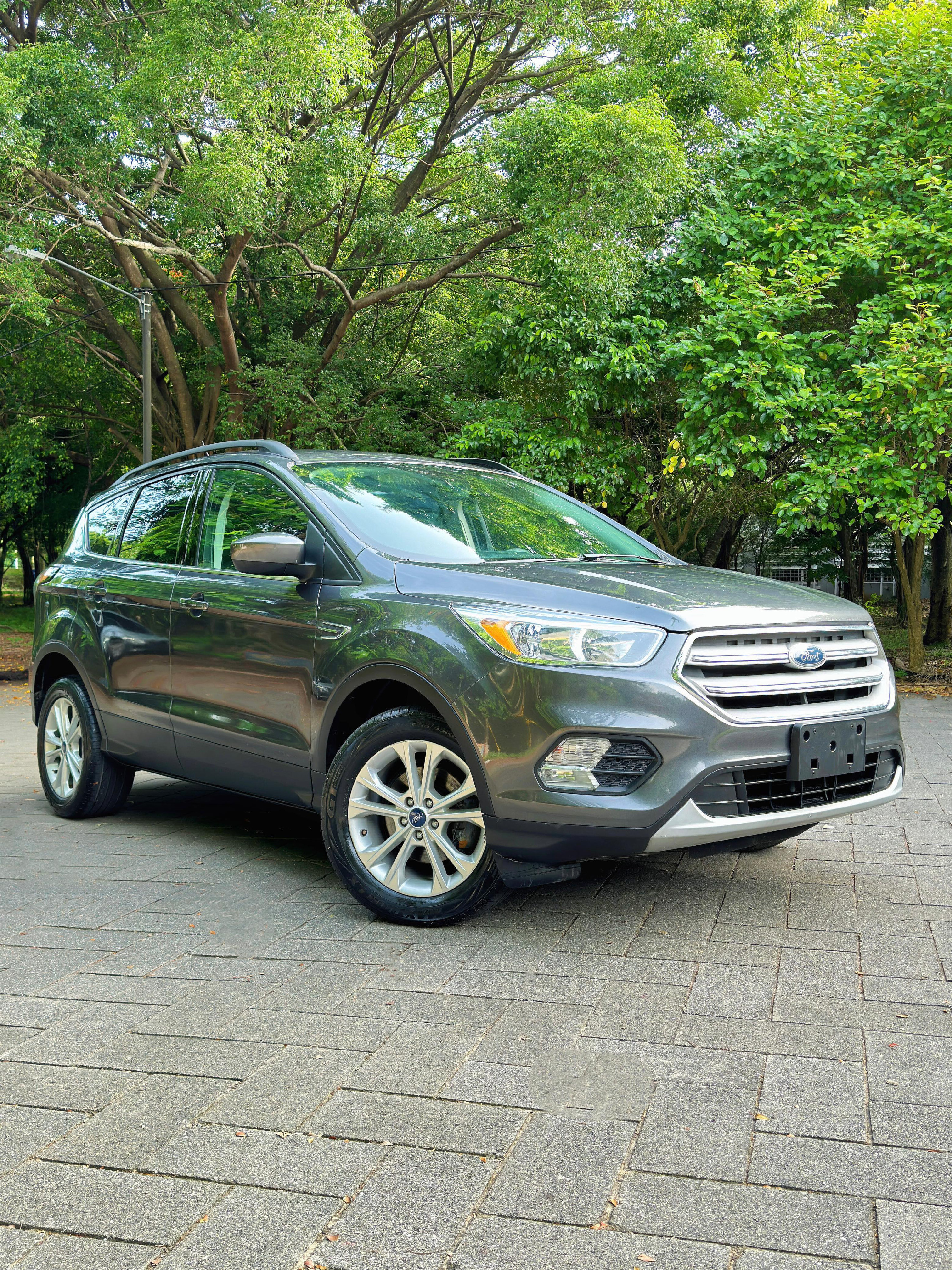 jeepetas y camionetas - Excelente condiciones Ford escape se 2018 