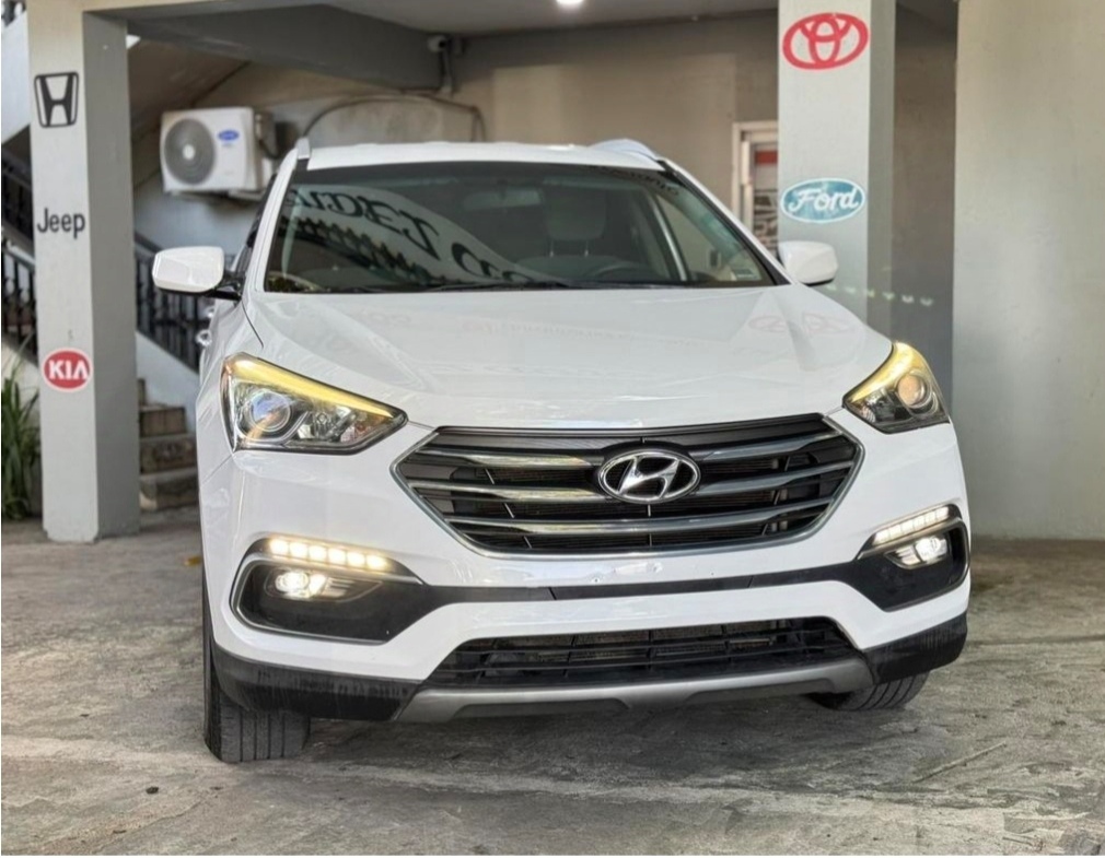 jeepetas y camionetas - 2018 Hyundai Santa Fe Sport  3