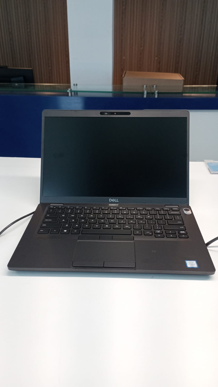 computadoras y laptops - Laptop Dell Latitude 5400- Intel Core i5 de 8ª gen 0