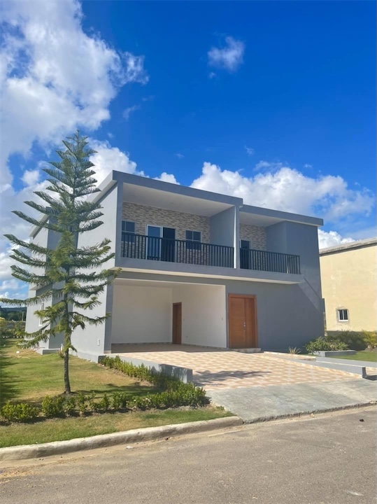 casas - Tenemos varias villas disponibles totalmente nuevas frente a playa dorada 3