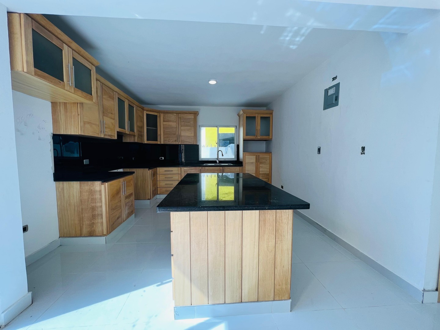 casas - CASA DE VENTA UBICADA EN BRISA ORIENTAL, SAN ISIDRO, SANTO DOMINGO ESTE
 1