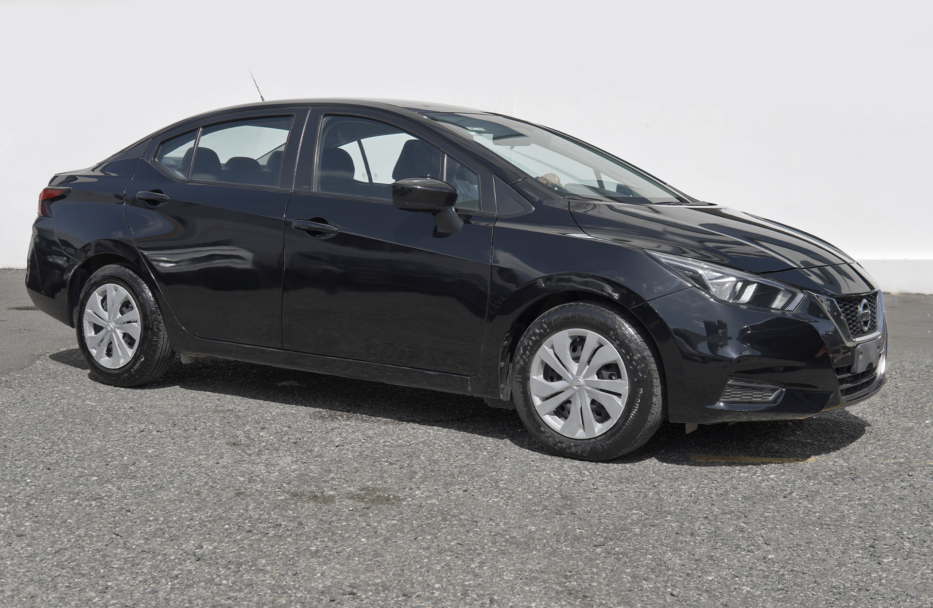 carros - Nissan Versa Sense 2022