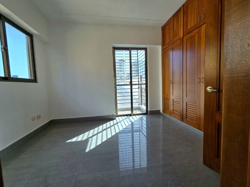 apartamentos - Venta de Apartamento amplio en Naco 1