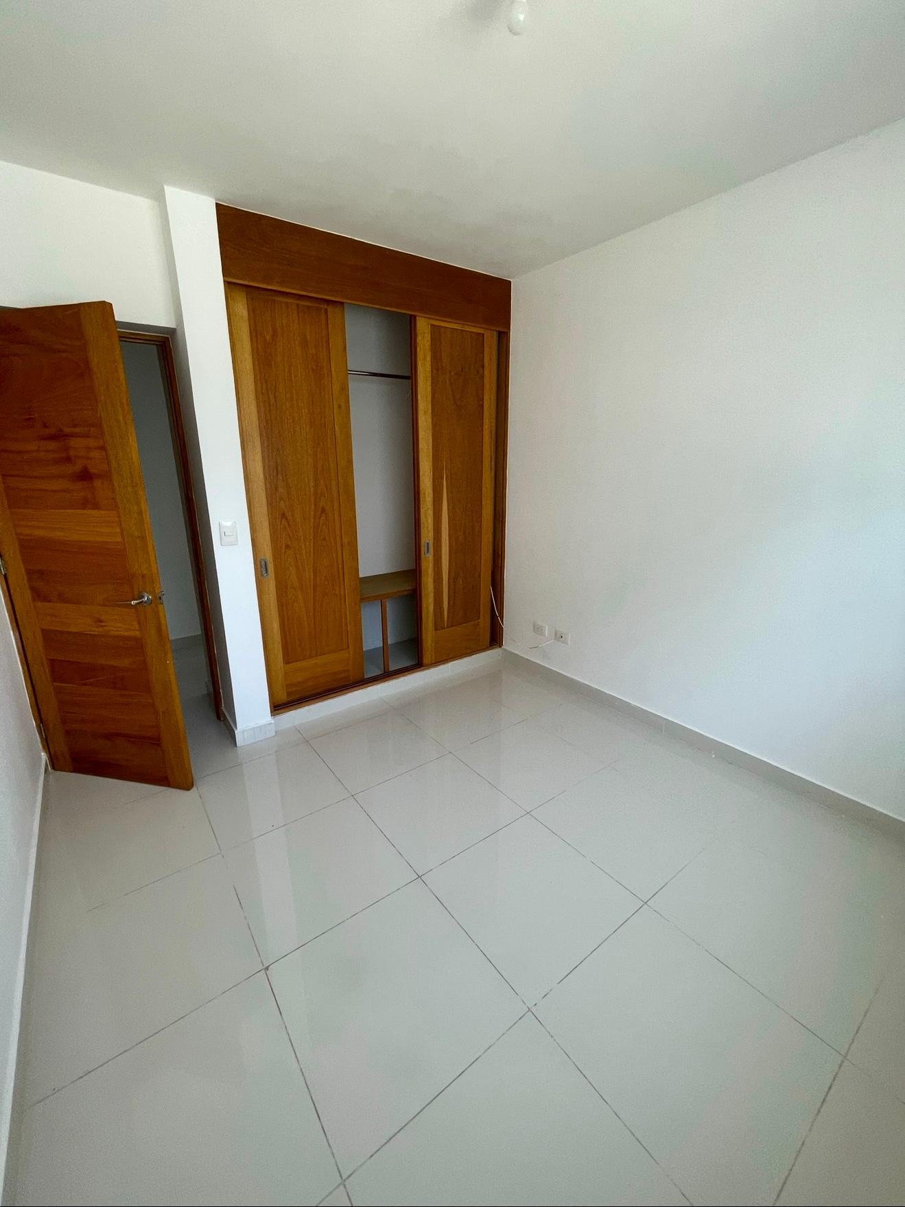 apartamentos - APARTAMENTO EN VENTA EN LOS LLANOS DE GURABO. 2