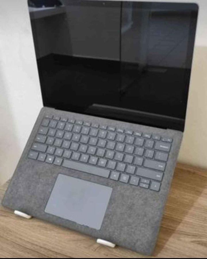 computadoras y laptops - Laptop Surface 4. 14'', core i5, 512GB SSD 8GB RAM 1