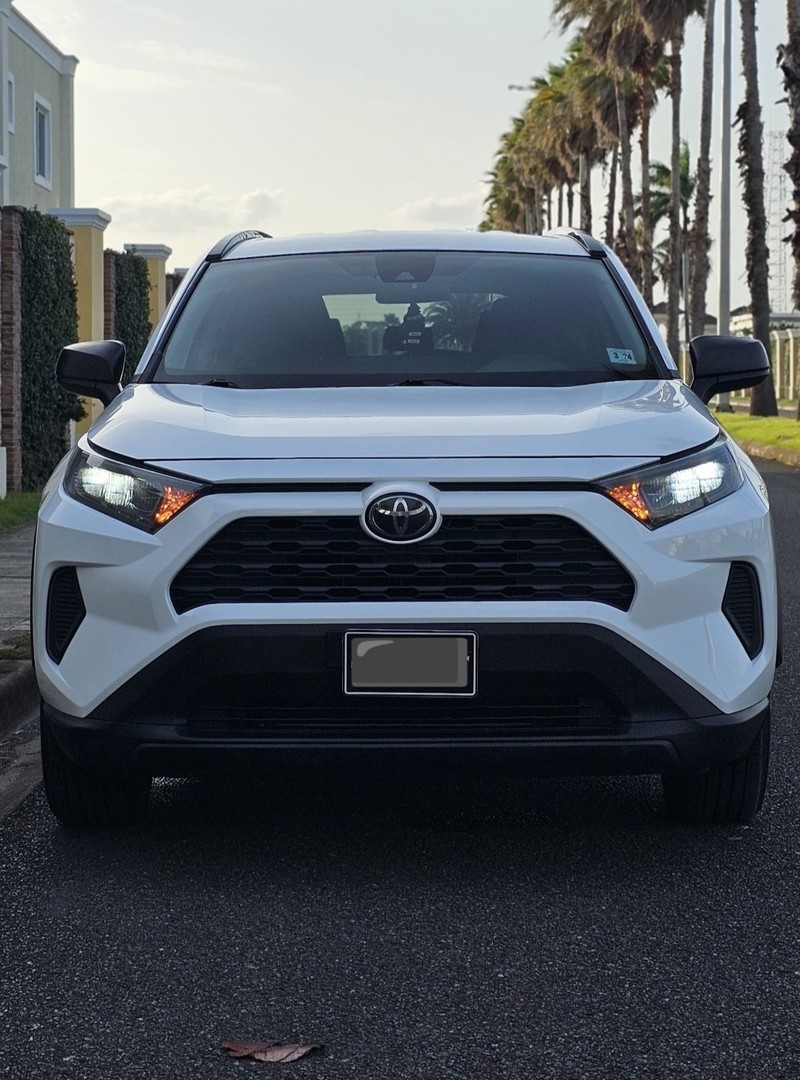 jeepetas y camionetas - 2019 Toyota Rav4 LE 4x4  7