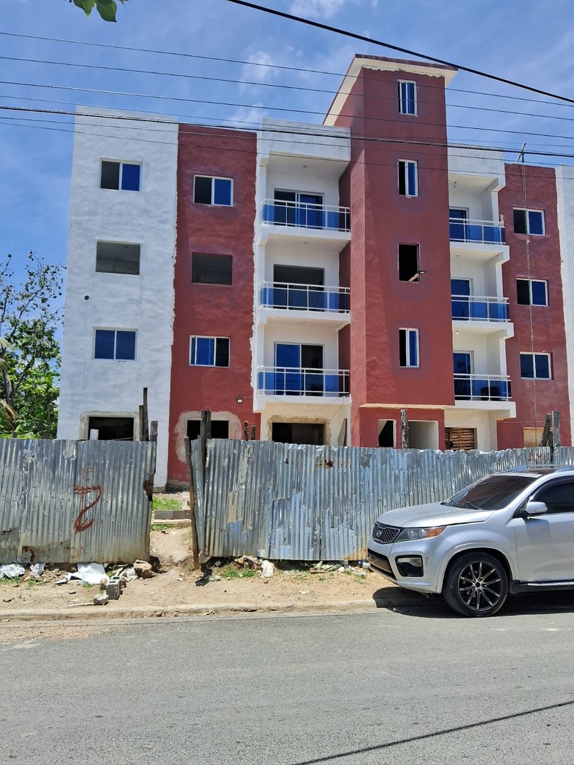 casas - SE VENDE APARTAMENTO EN EL ALMIRANTE, SANTO DOMINGO ESTE