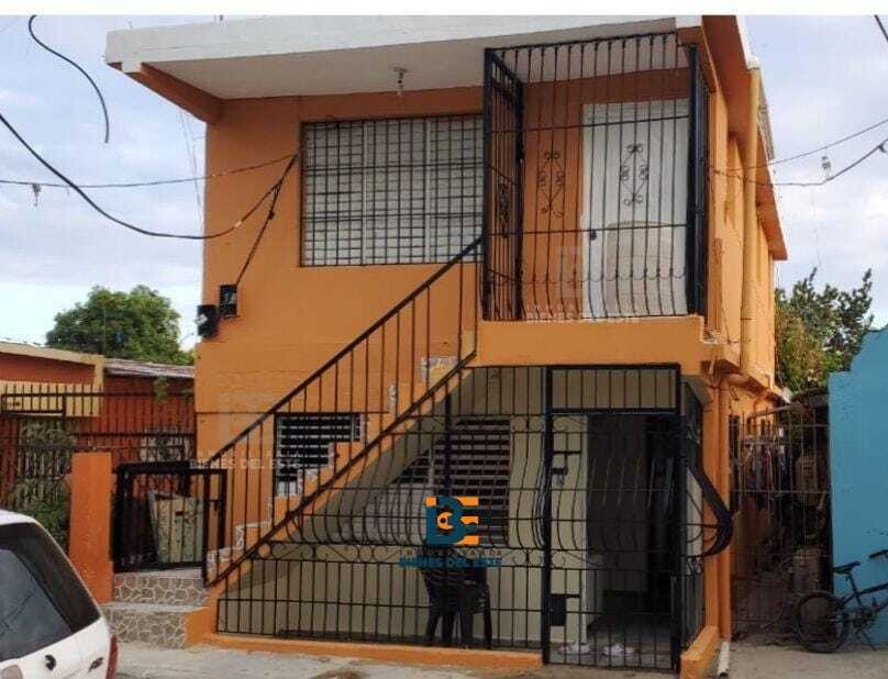 apartamentos - VENDO  Dos (2) Apartamentos de Dos Habitaciones Cada Uno en Barrio Mexico
