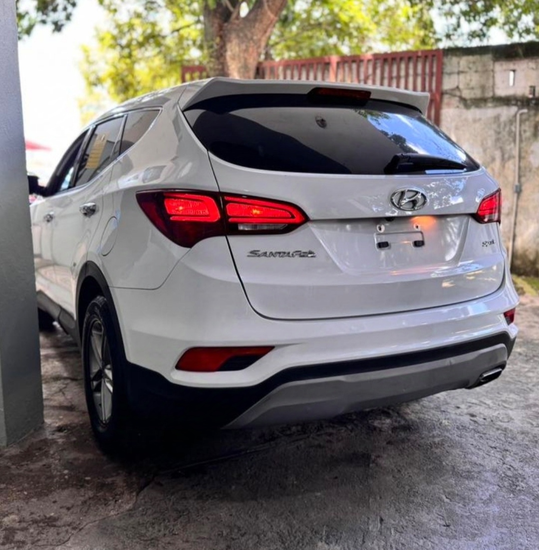 jeepetas y camionetas - 2018 Hyundai Santa Fe Sport  1