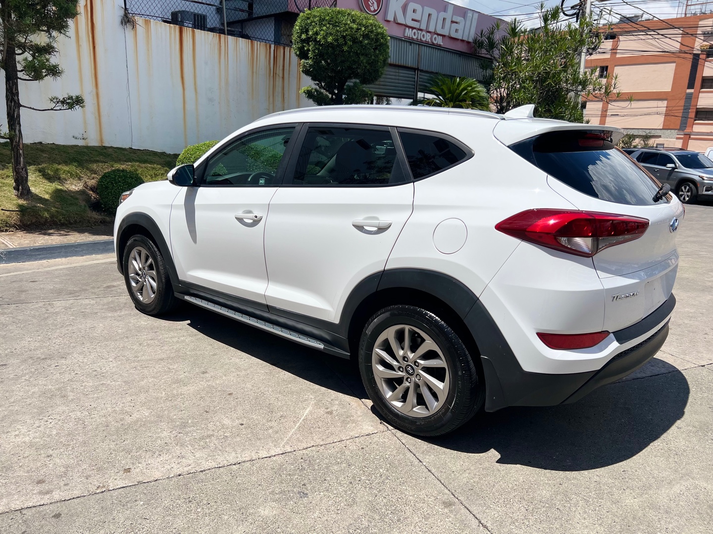 jeepetas y camionetas - HYUNDAI TUCSON 2018 SEL CLEAN CARFAX 74 MIL MILLAS ORIGINALES AWD INTERIOR PIEL 2