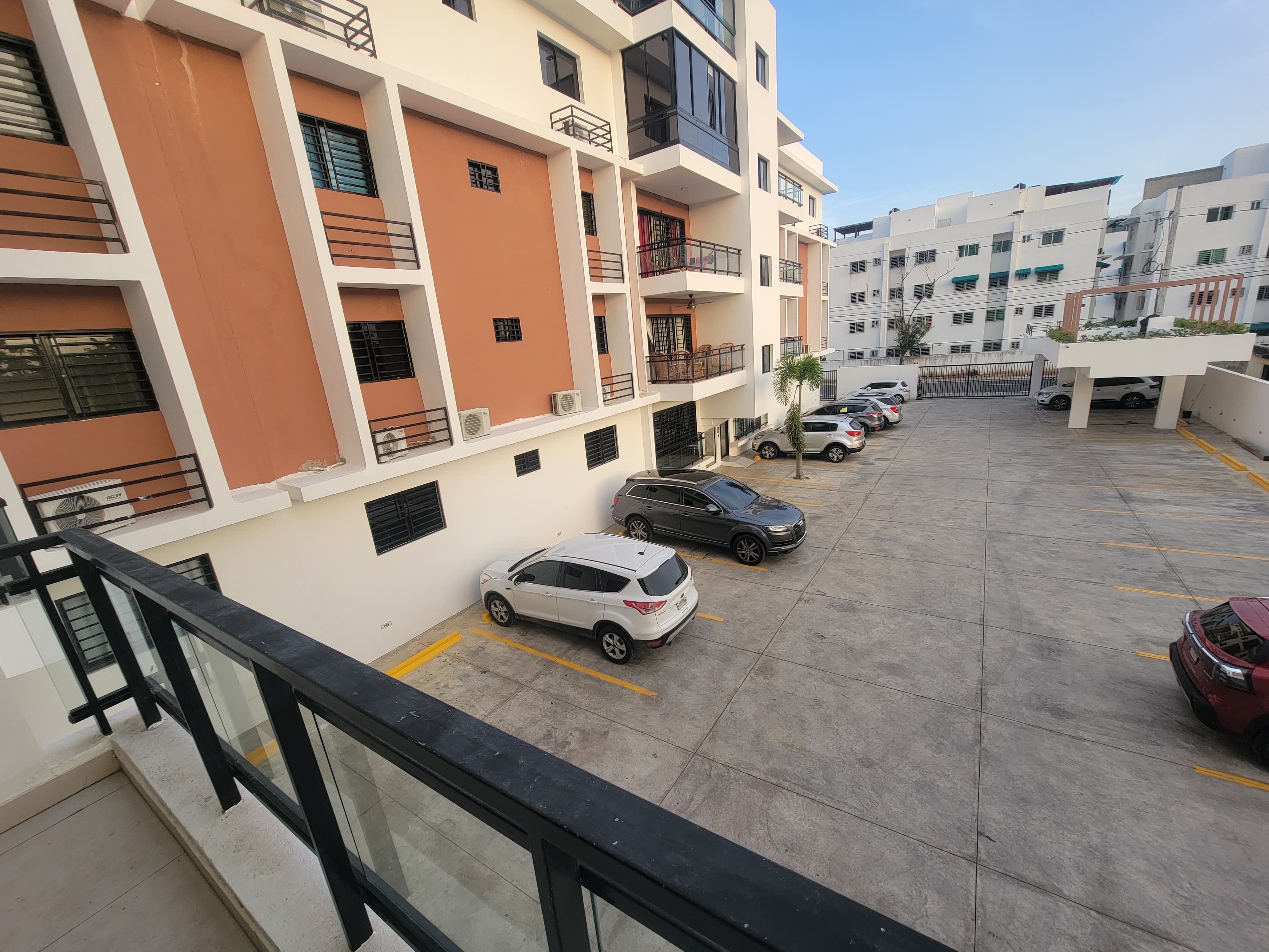 apartamentos - Vendo Apartamento 2do Piso próximo a la 📍avenida España📌 2