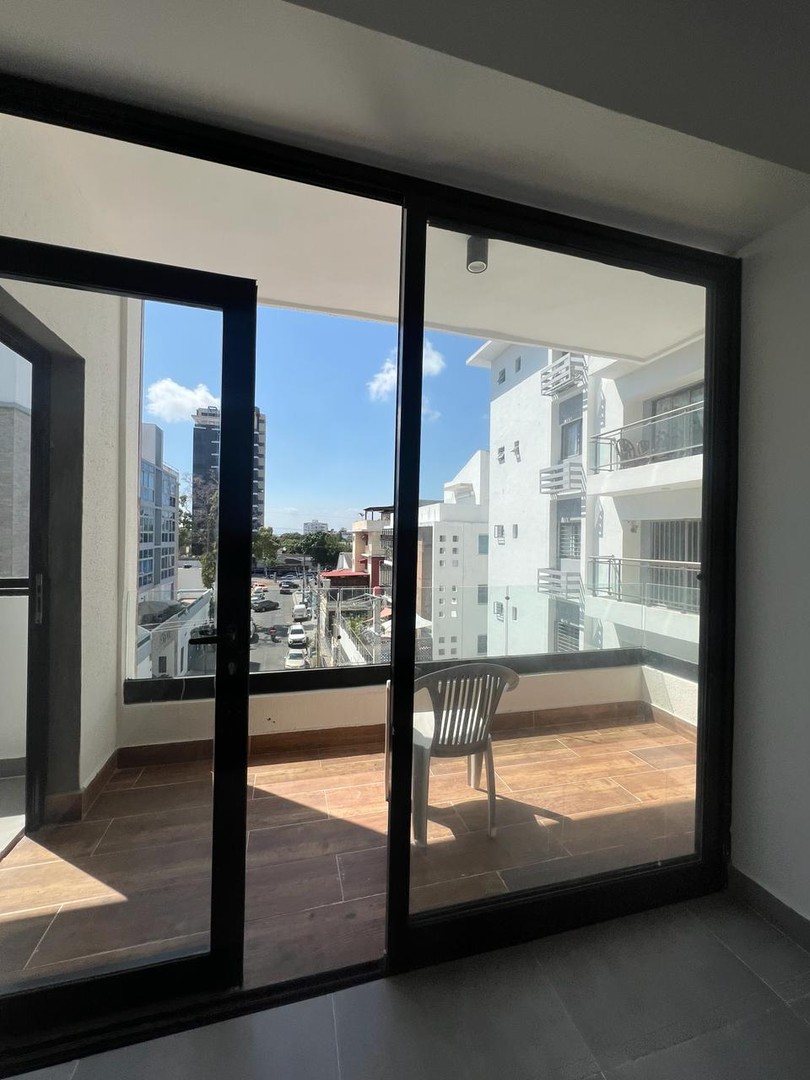 apartamentos - Alquiler en el millón 
Nuevo a estrenar 
A una esq. de la Núñez de 
Cáceres
Área 4