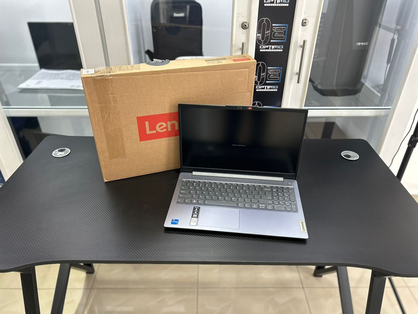 computadoras y laptops - Laptop Lenovo IdeaPad Slim 3 i5-12Ava 16GB RAM 512GB SSD Windows 11