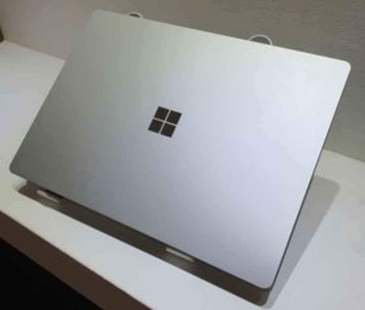 computadoras y laptops - Laptop Surface 4. 14'', core i5, 512GB SSD 8GB RAM 2