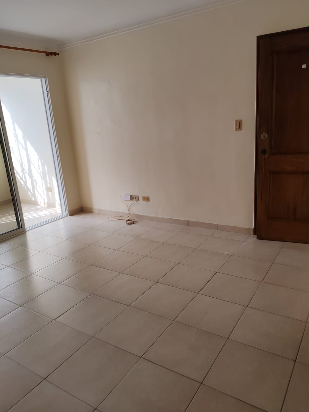 apartamentos - ALQUILO 1ER PISO EN CIUDAD BONITA AV , JACOBO MAJL 4