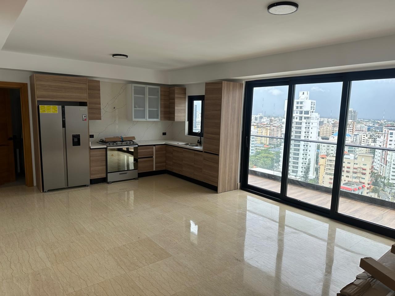 apartamentos - Se Alquila Apartamento Con Línea Blanca en Piso Alto Listo para Estrenar en Naco 0