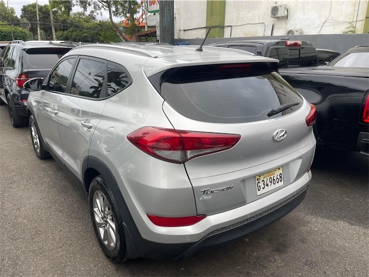 jeepetas y camionetas - HYUNDAI TUCSON 2016 1