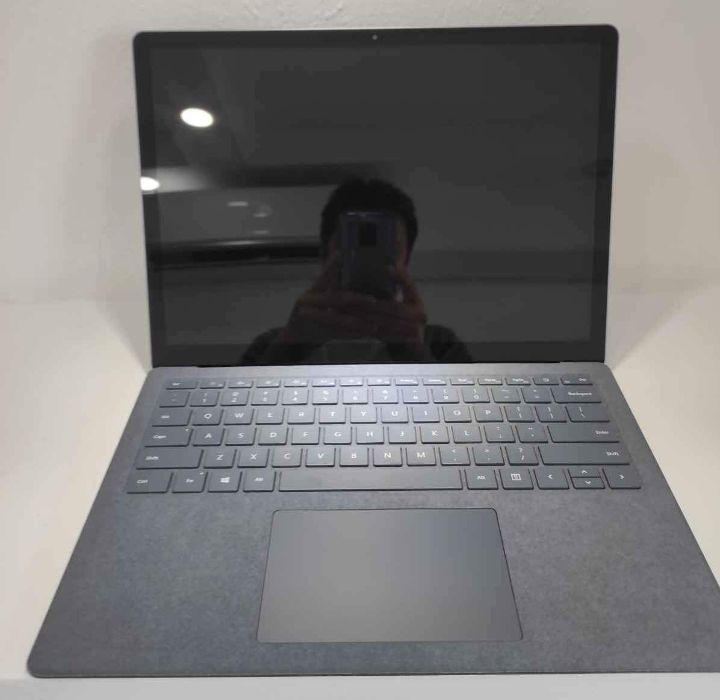 computadoras y laptops - Laptop Surface 4. 14'', core i5, 512GB SSD 8GB RAM 3