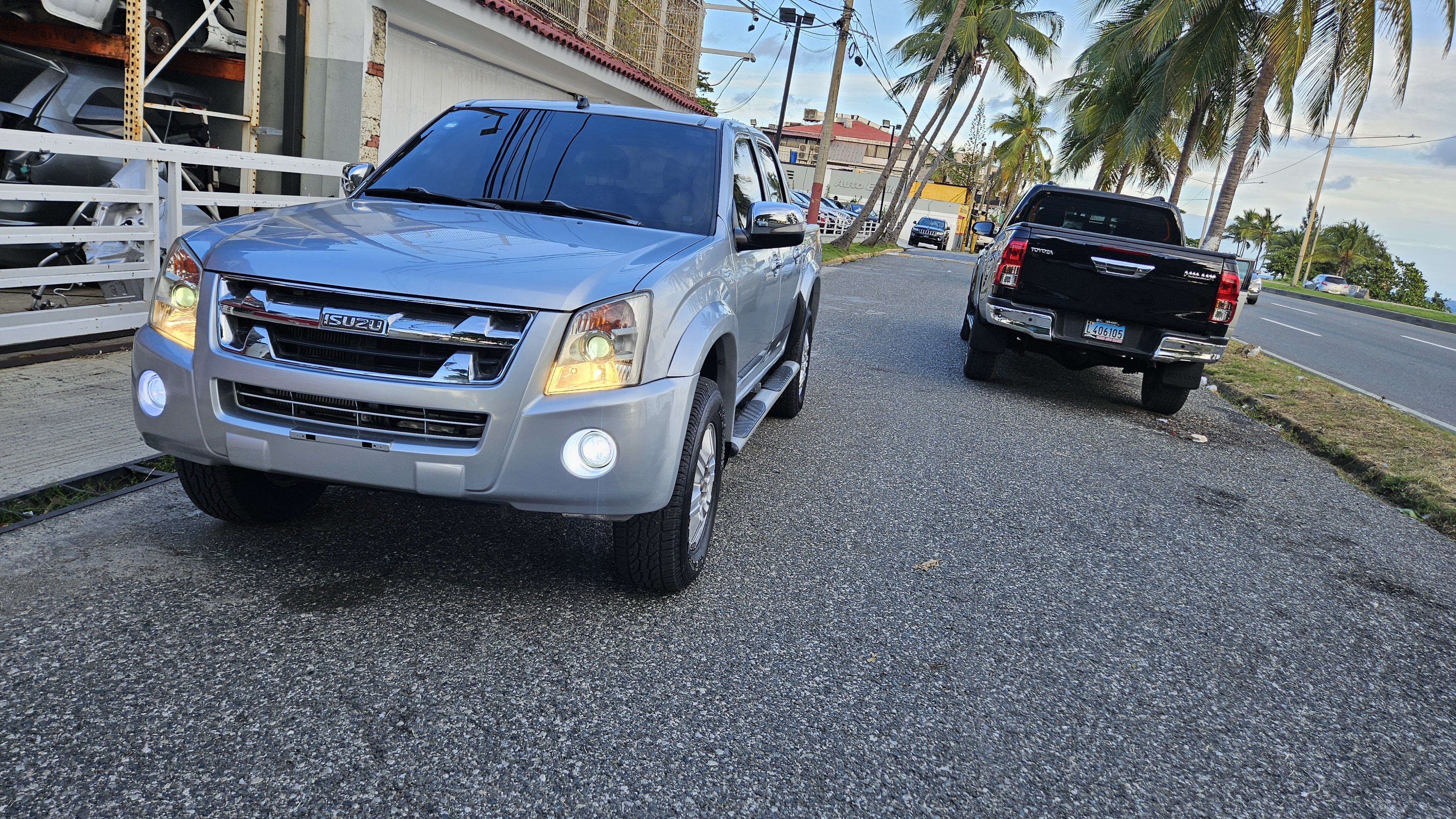 jeepetas y camionetas - Isuzu dmax 2012 full automatica