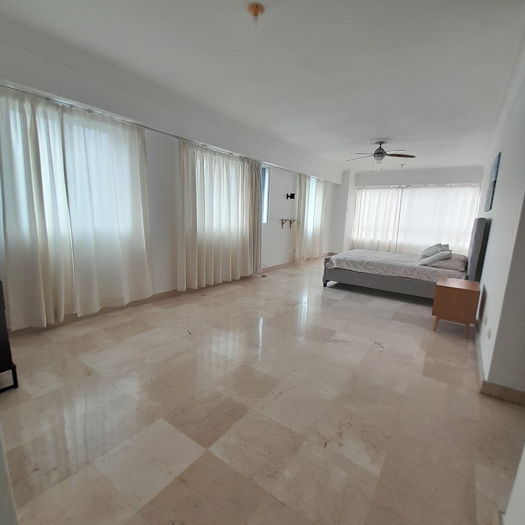 apartamentos - Penthouse en Venta en Evaristo Morales 8