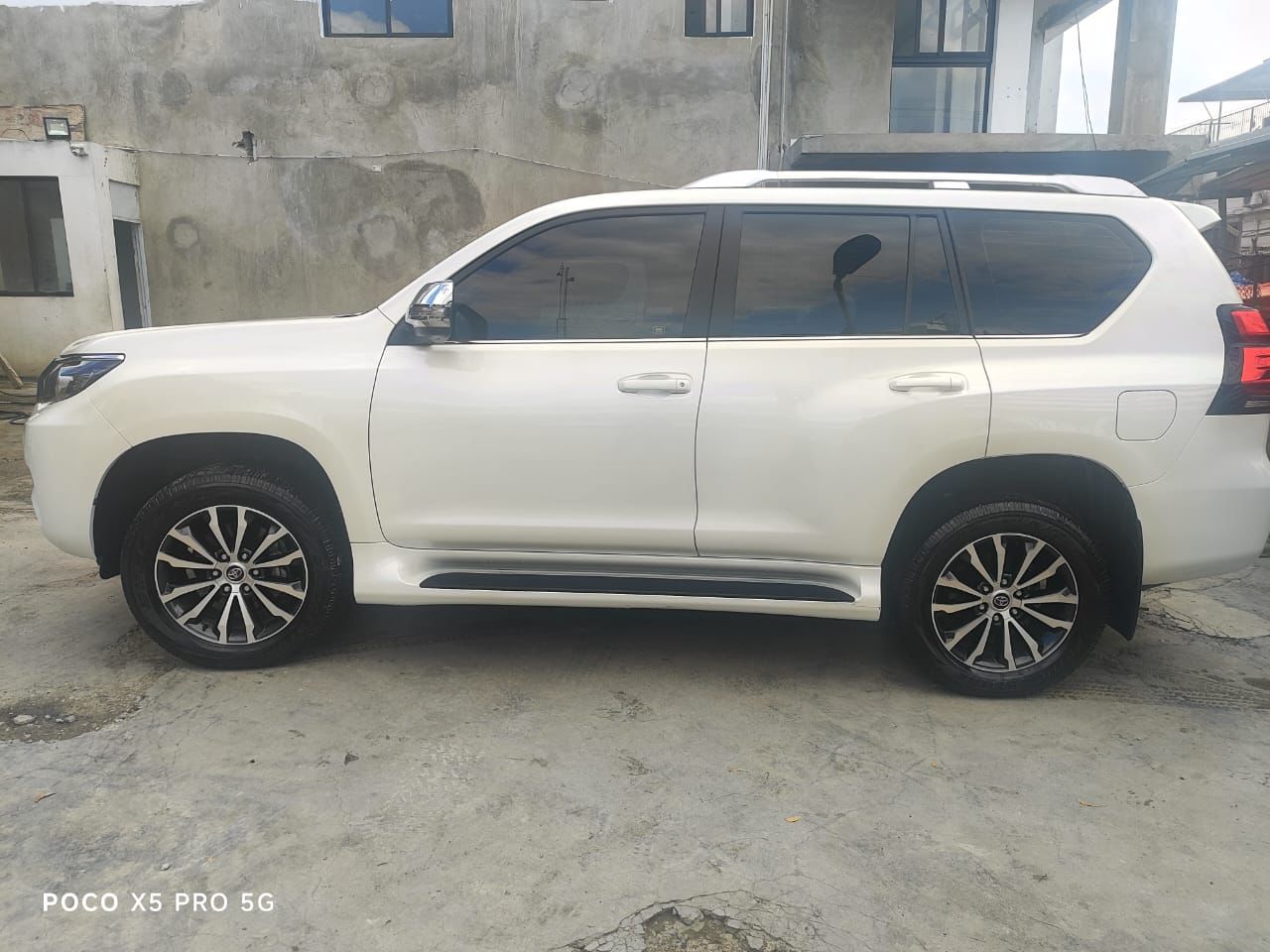 jeepetas y camionetas - land Cruiser Prado VXL 2023 5