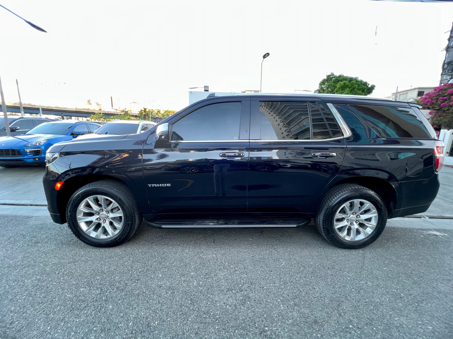 jeepetas y camionetas - Chevrolet Tahoe Premier 2021 3