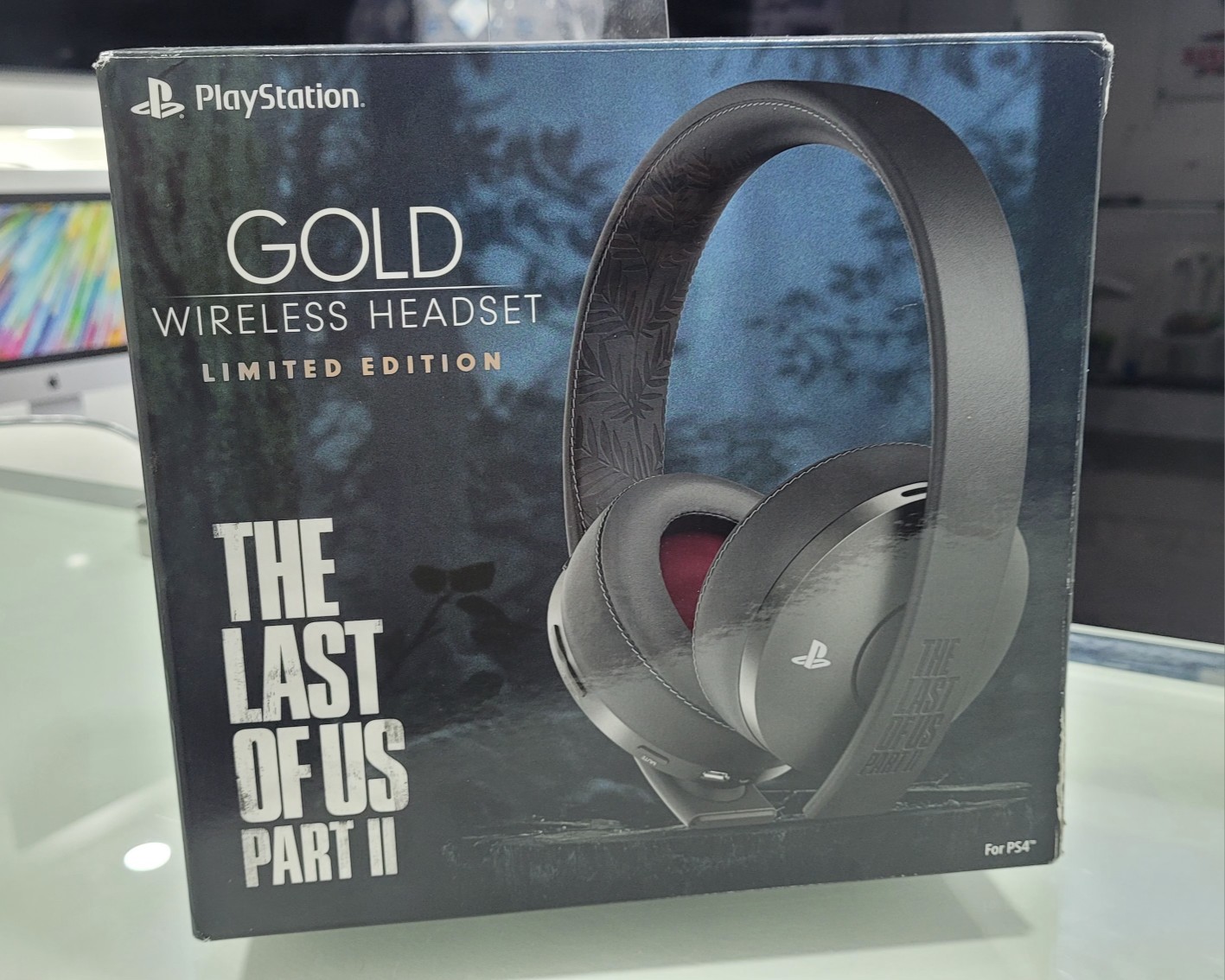 consolas y videojuegos - Audifonos Gold ps4 the last of us Edicion Especial  0