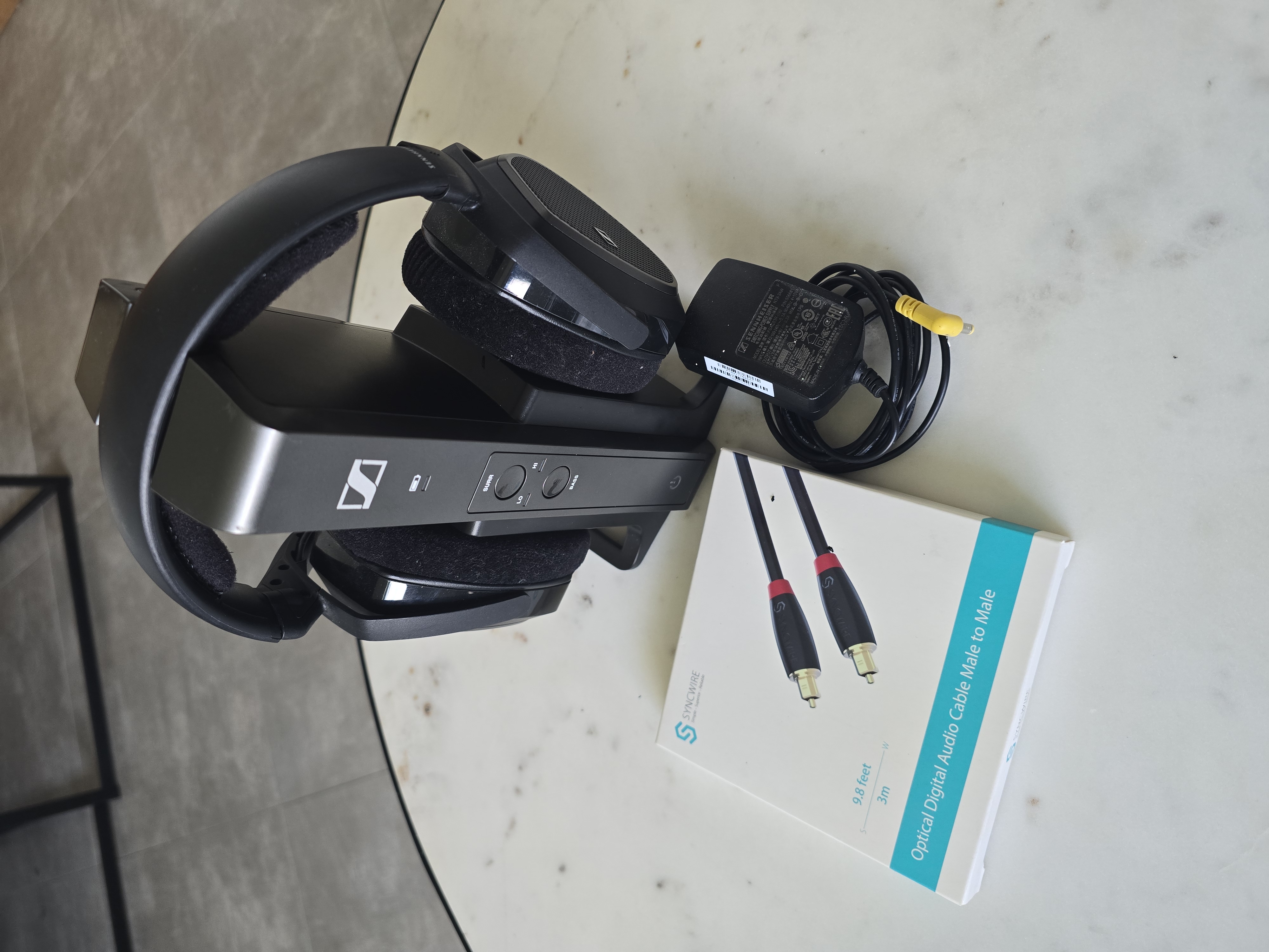 camaras y audio - Sistema de audífonos inalámbricos Marca Sennheiser Modelo RT 175