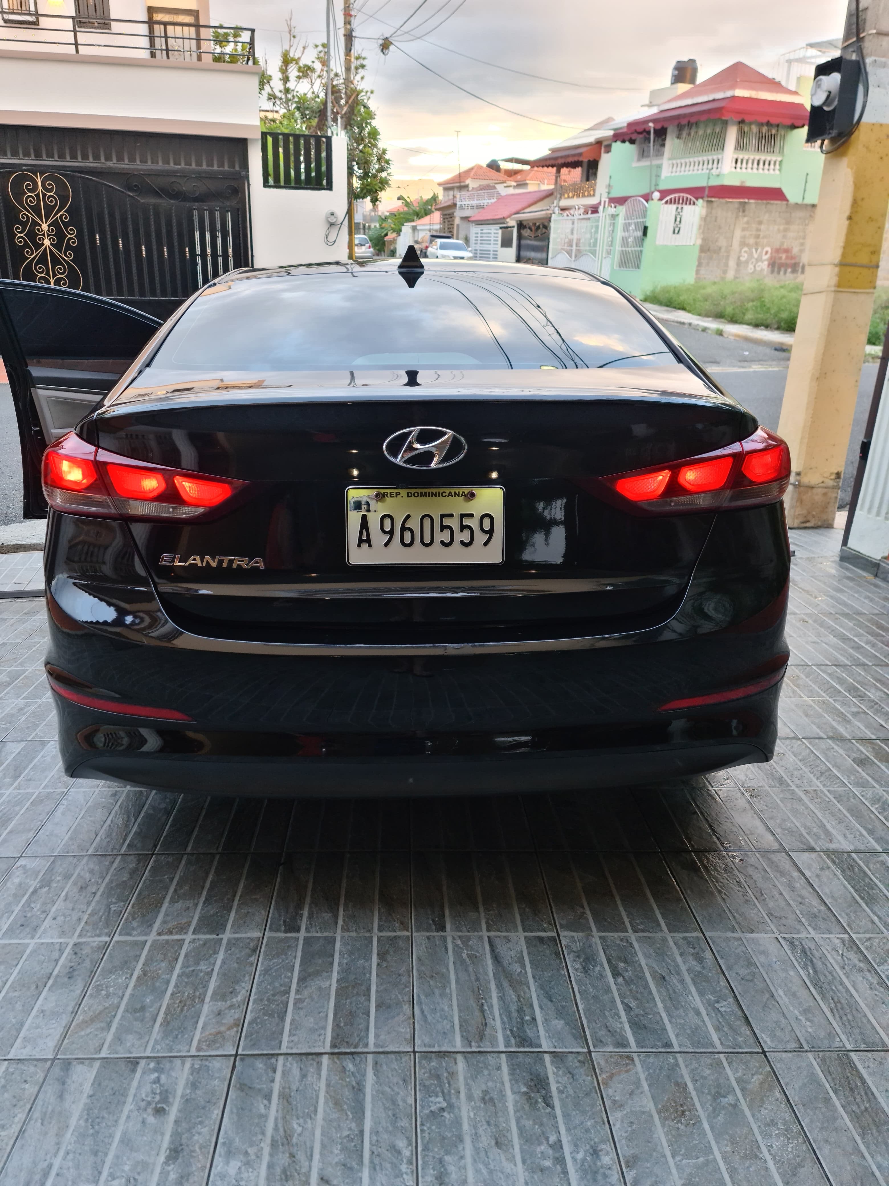 carros - Hyundai Elantra SE 2017  1