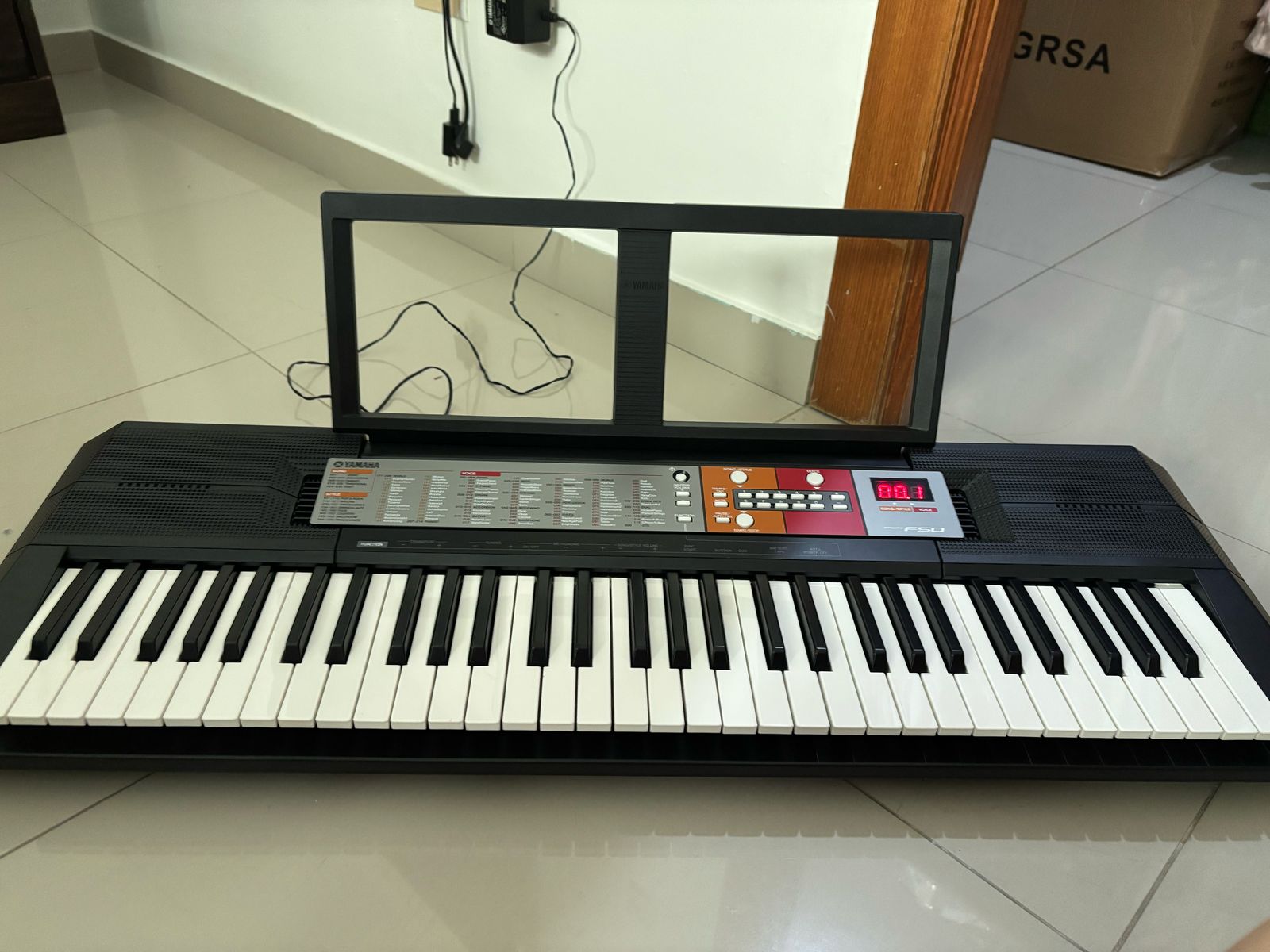 instrumentos musicales - Vendo piano eléctrico Yamaha SPR F50 1