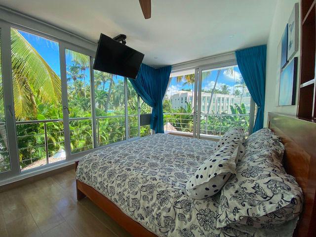 casas vacacionales y villas - Vendo Hermosa Villa de 2 Niveles  en Playa Nueva Romana 12