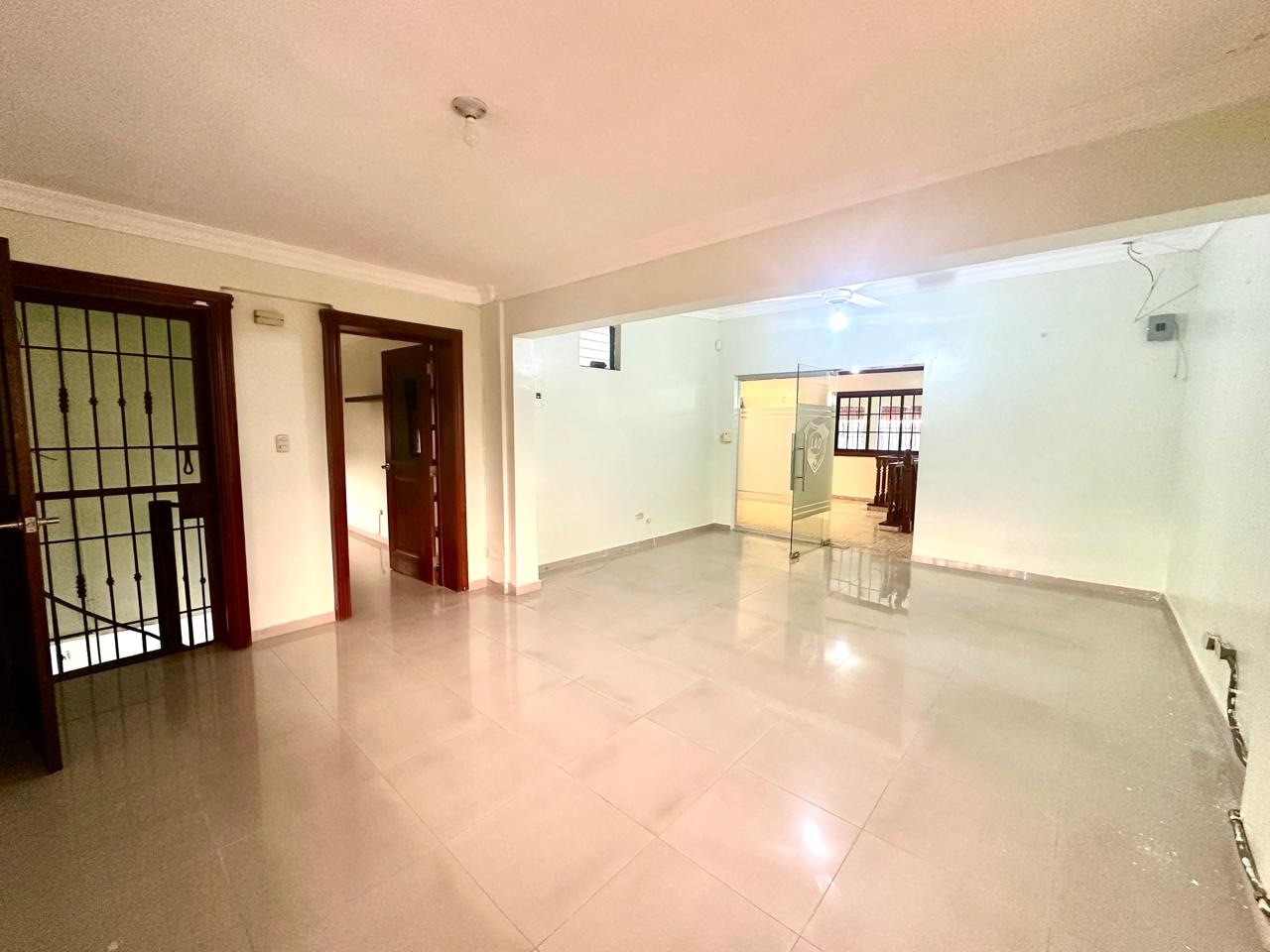 casas - Vendo edificio multiuso en Res. Santo Domingo