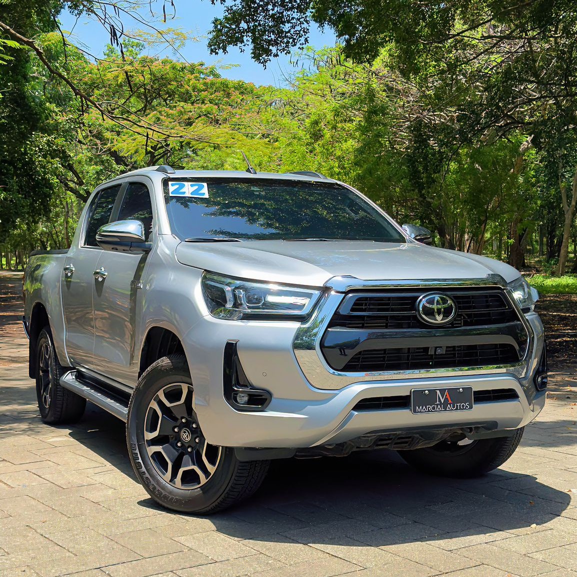 jeepetas y camionetas - No la encontraras al mejor precio y condiciones ven conocela toyota Hailux 2022