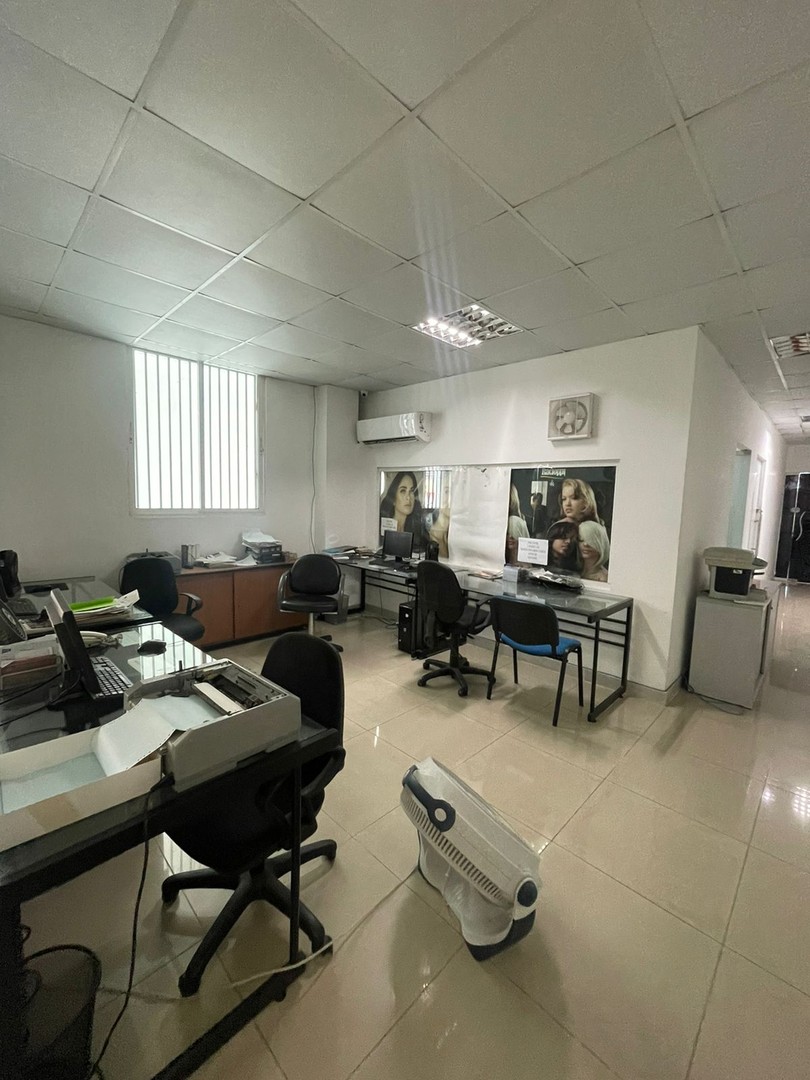 oficinas y locales comerciales - Oficina en Alquiler .Ens.Quisqueya  3