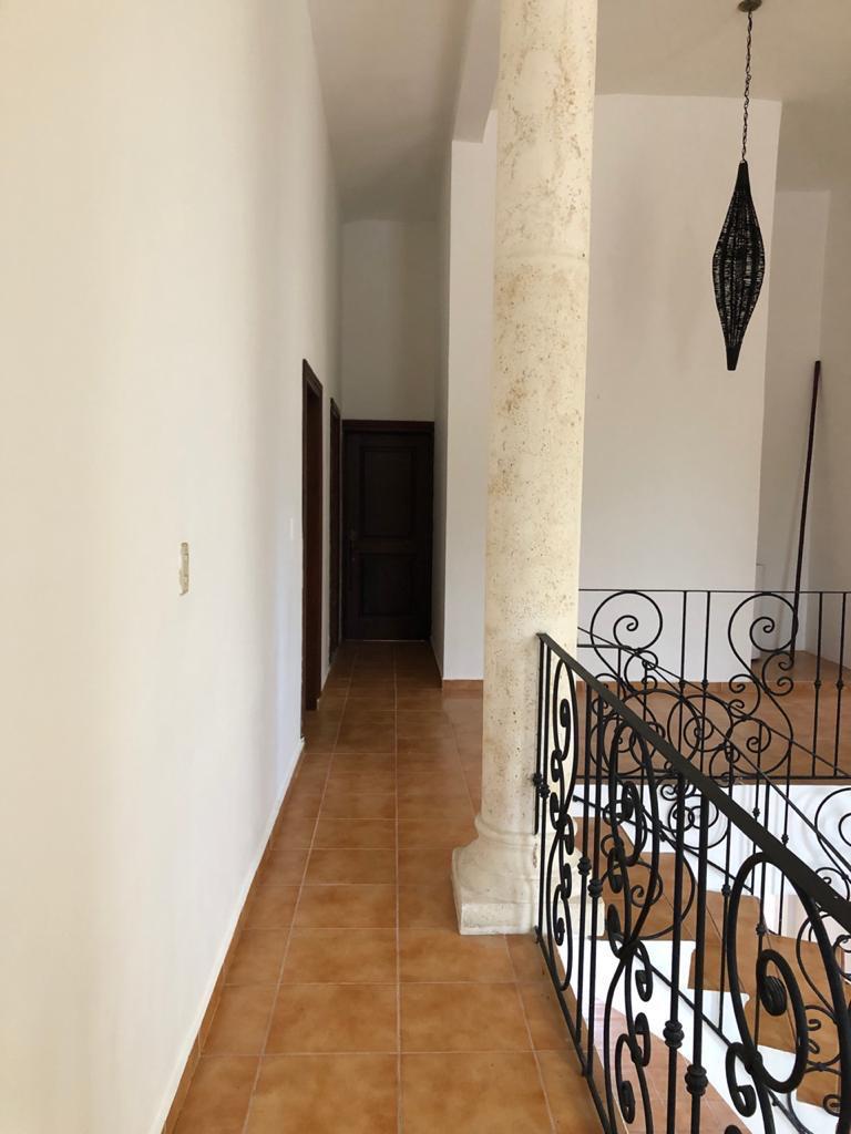 casas - Vendo amplia y acogedora casa en Arroyo Hondo 6