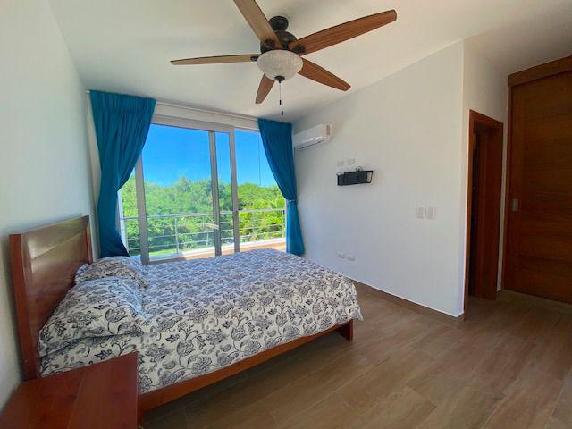 casas vacacionales y villas - Vendo Hermosa Villa de 2 Niveles  en Playa Nueva Romana 13