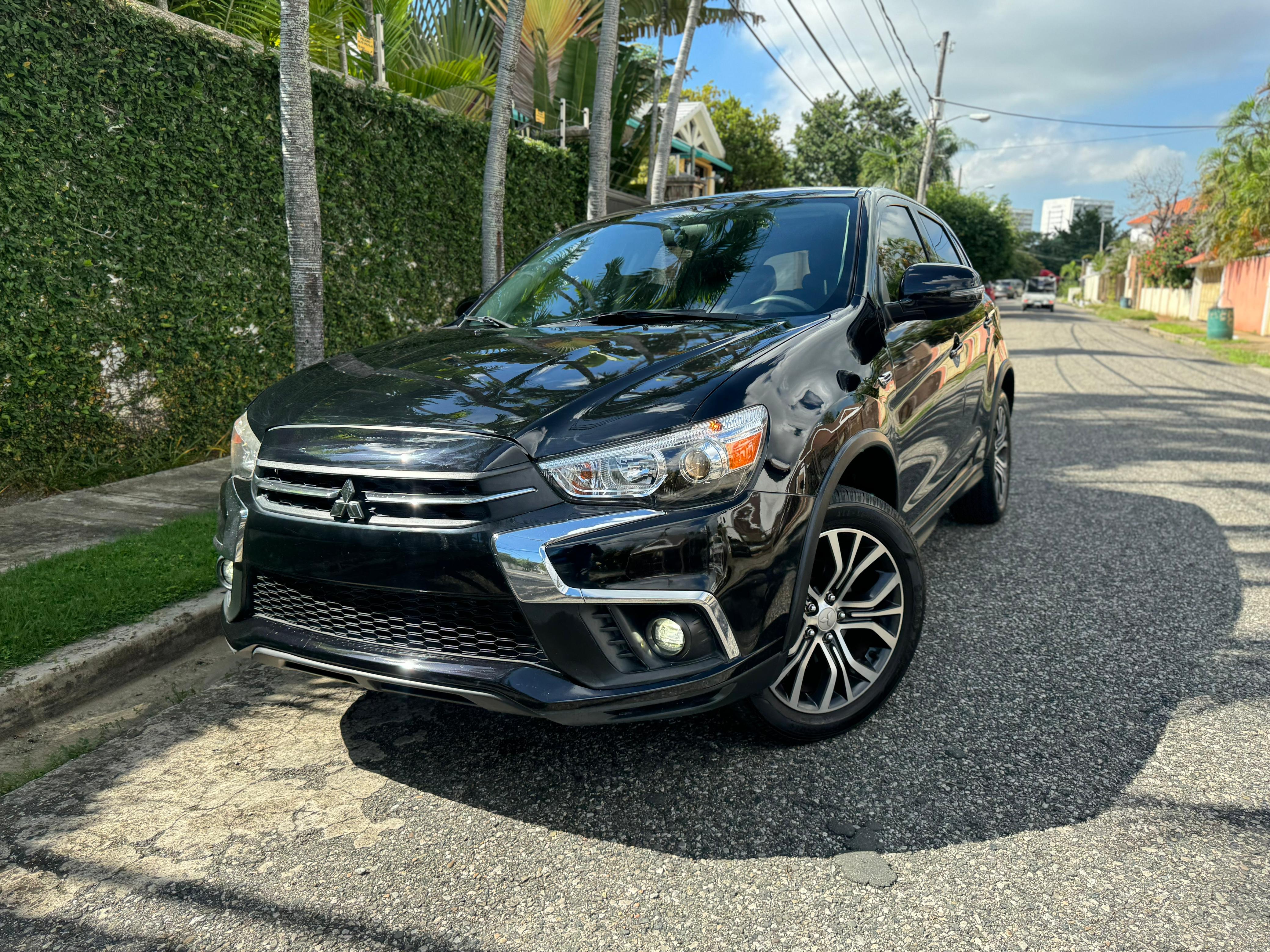 jeepetas y camionetas - Mitsubishi Outlander Sport ES 2019