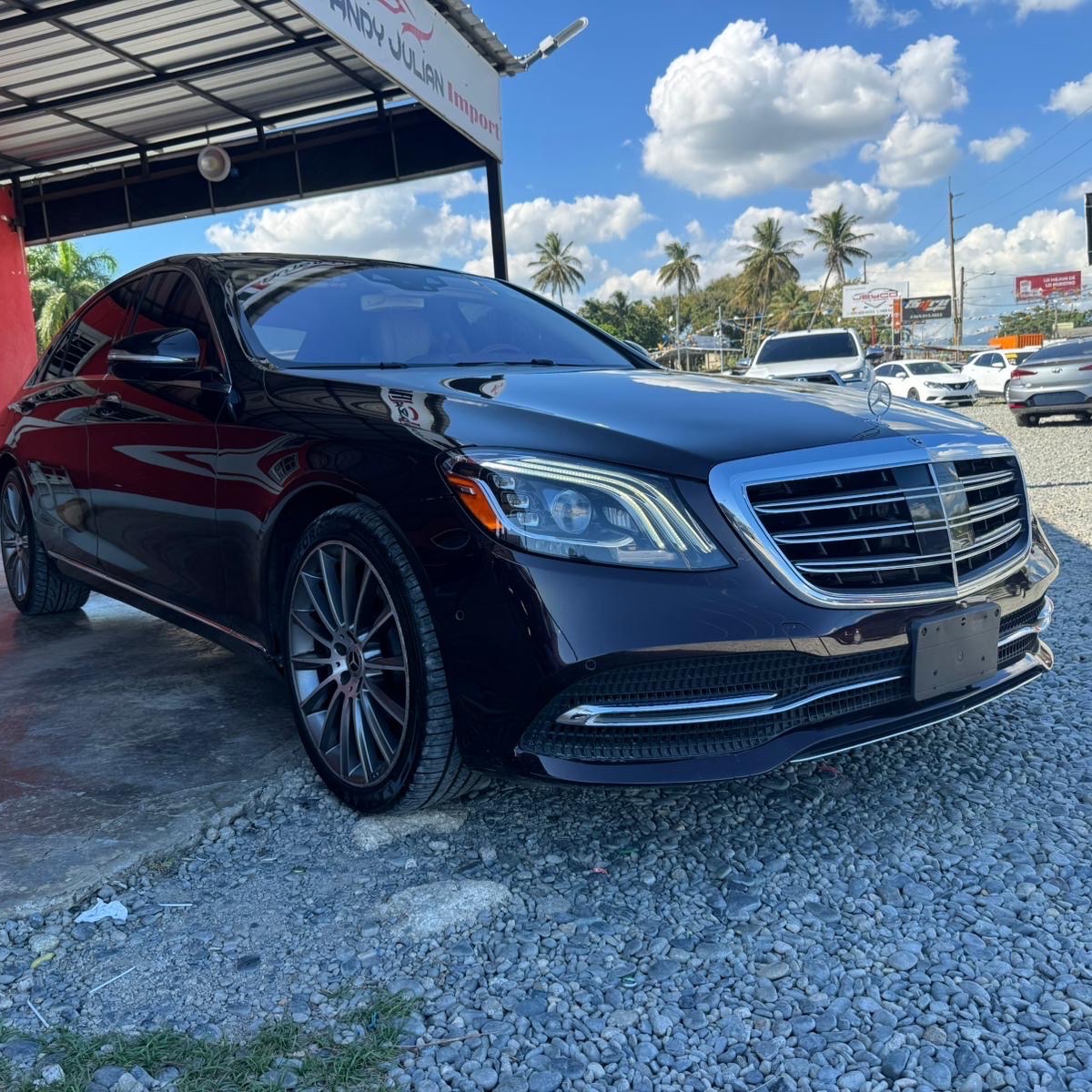 carros - Mercedes-Benz S560 2019