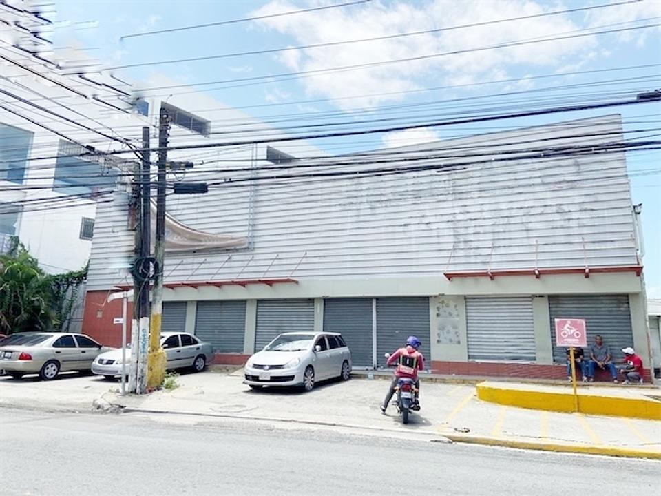 oficinas y locales comerciales - Nave céntrica amplia 5