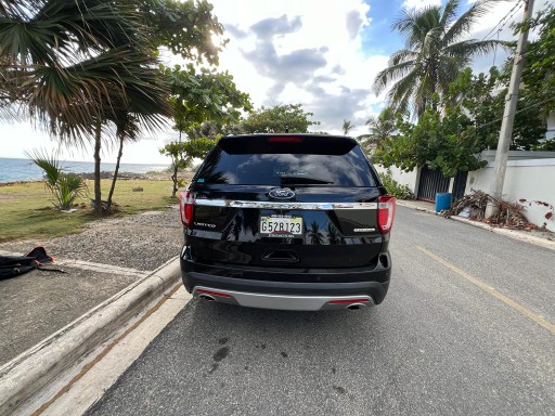 jeepetas y camionetas - Ford Explorer xlt 2016 3