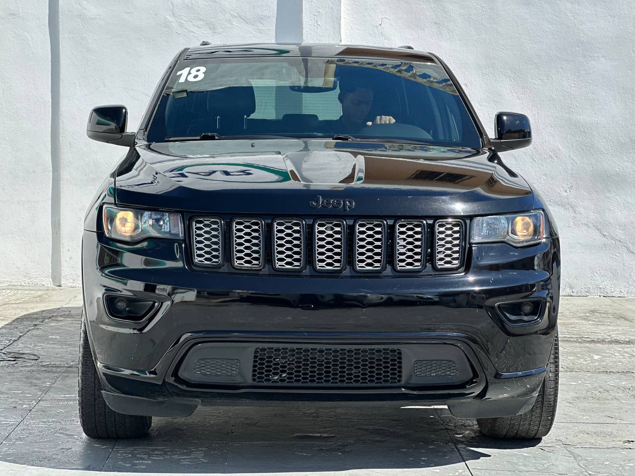 jeepetas y camionetas - JEEP GRAND CHEROKEE LIMITE 2018  8