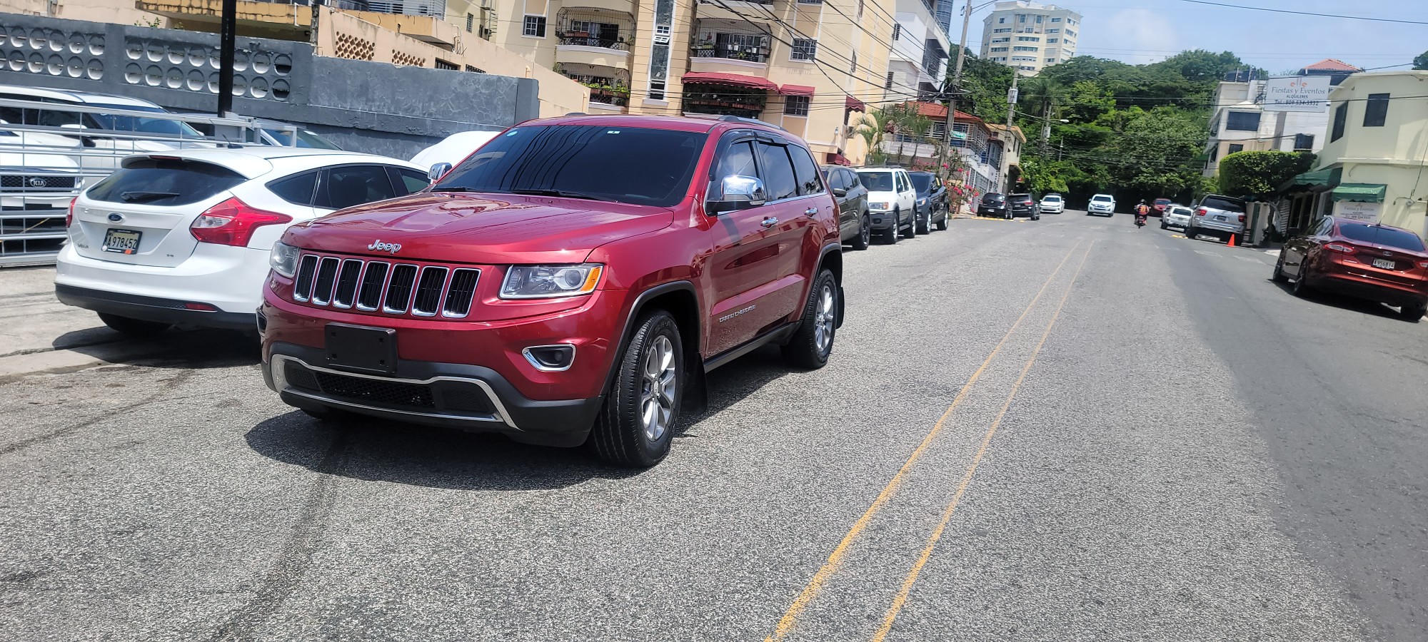 jeepetas y camionetas - JEEP GRAND CHEROKEE LIMITED 4X4 2014 1