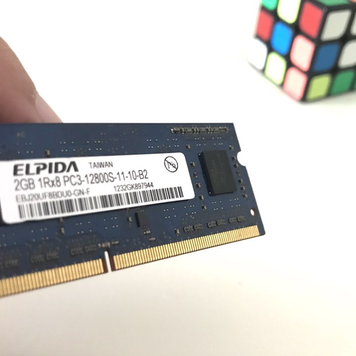 otros electronicos - Dos memorias RAM DDR3 de 2Gb cada una 1600MHz 1