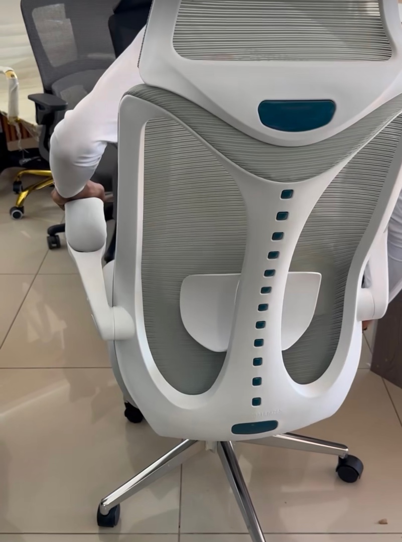 articulos de oficina - Silla Yanet preferidas por su alta calidad, comodidad y confort.  2