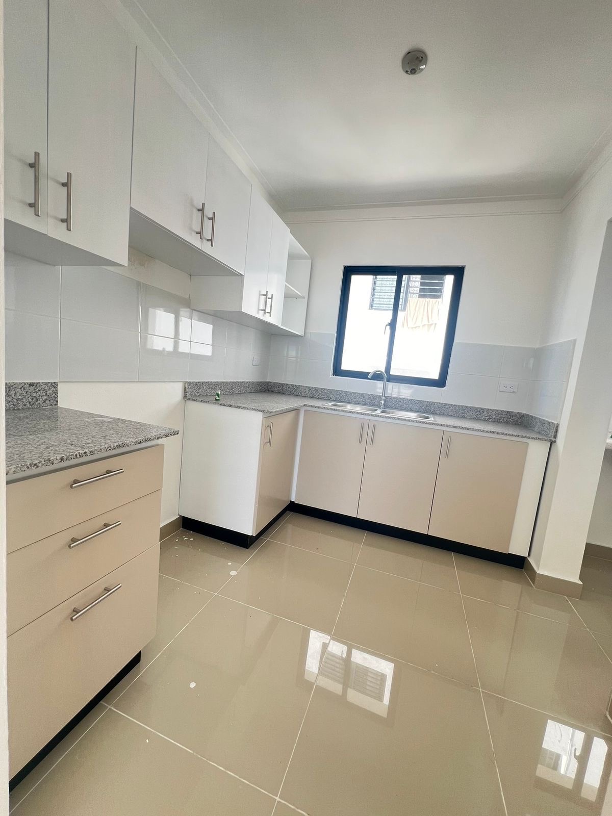 apartamentos - venta de apartamento  en la autopista las Americas Santo Domingo este con 94mts  1